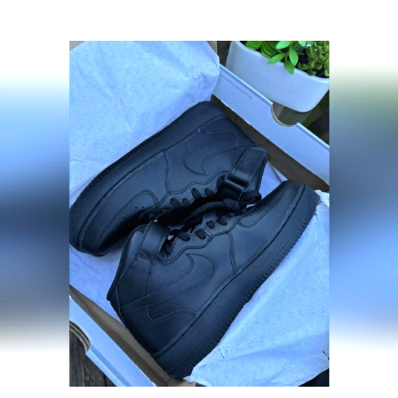 Nike Air Force 1 '07 Mid Triple Black Size 7.5 Brand New In Box Women's... - Picture 6 of 13